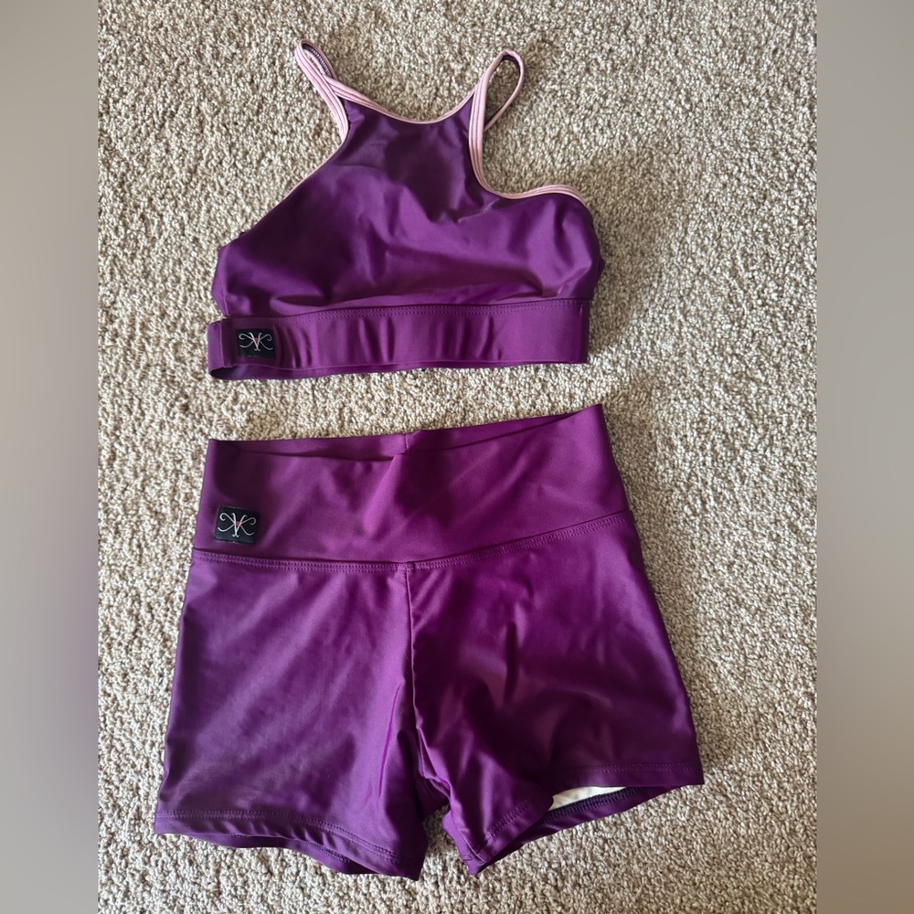 Kandi Kouture two piece outfit. Size CXL fits like a 10/12